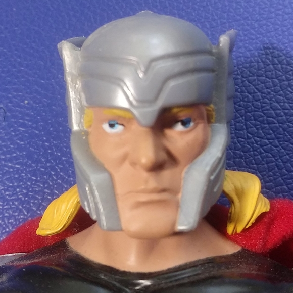 Marvel's Iron Man, Captain America, & THOR,12 INCH - Picture 8 of 12